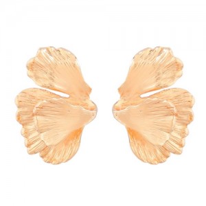 Vintage Butterfly Wings Design Zinc Alloy Women Earrings - Golden
