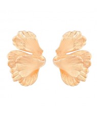 Vintage Butterfly Wings Design Zinc Alloy Women Earrings - Golden