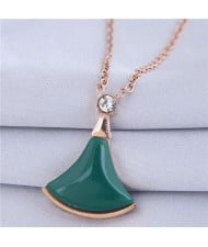 Resin Gem Inlaid Seashell Pendant Korean Fashion Women Costume Necklace - Green