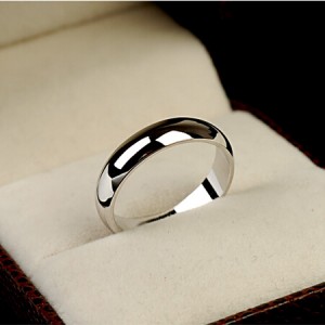 Polishing Surface Engagement Platinum Ring