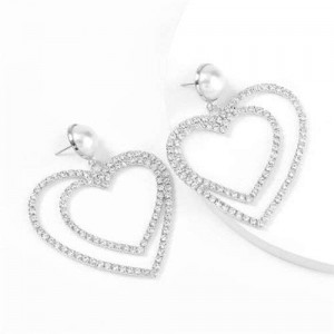 Pearl Inlaid Dual Hearts Shining Fashion Bold Design Women Costume Earrings - Silver