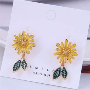 Korean Fashion Enamel Daisy Design Quality Style Women Stud Earrings - Yellow