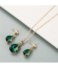 Rhinestone Embellished Elegant Waterdrops Design 2pcs Women Costume Necklace and Earrings Jewelry Set - Green