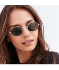 Oval Frame Vintage Design Colorful Lens High Fashion Women Sunglasses