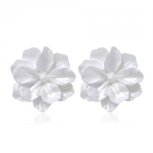 Resin Flower Design High Fashion Women Stud Earrings - White