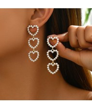Rhinestone Dangling Hearts Design Korean Fashion Women Earrings - Pearl