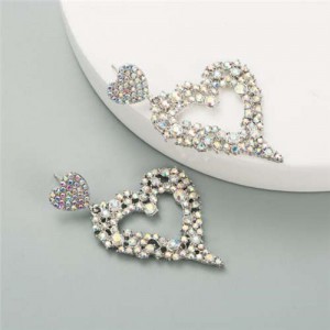 Exaggerating Heart Design Shining Rhinestone Women Fashion Stud Earrings - Silver