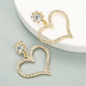 U.S. High Fashion Rhinestone Adorable Heart Design Women Stud Earrings - Golden