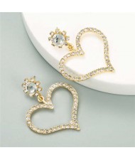 U.S. High Fashion Rhinestone Adorable Heart Design Women Stud Earrings - Golden