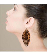 Leopeard Prints Leather Leaf with Crystal Beads Design High Fashion Women Earrings