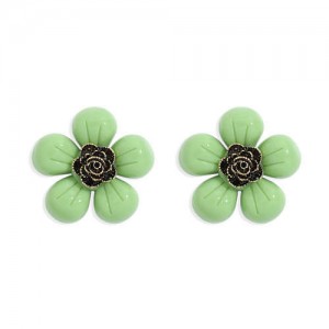 Vintage Style Contrast Colors Tiny Flower Design Women Resin Earrings - Green