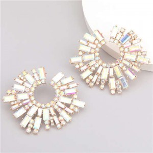 Super Attractive Design Flower High Fashion Women Costume Earrings - Golden