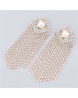 Artificial Pearl Inlaid Glistening Tassel Chains Design Model Choice Women Fashion Earrings - Golden