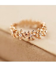 Lively Daisy Genre 18K Rose Gold Pinky Ring