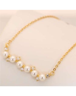 Pearl and Czech Rhinestone Embellished Pendant Korean Fashion Women Costume Necklace - Golden