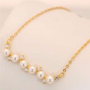 Pearl and Czech Rhinestone Embellished Pendant Korean Fashion Women Costume Necklace - Golden