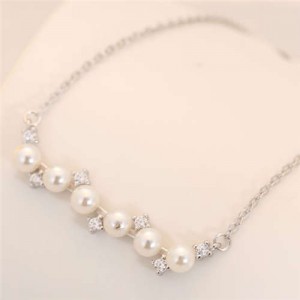 Pearl and Czech Rhinestone Embellished Pendant Korean Fashion Women Costume Necklace - Silver