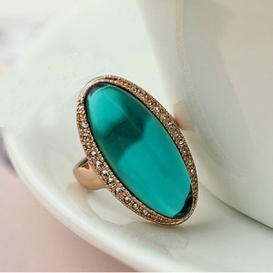 Exaggerated Oval Green Crystal 18K Rose Gold Finger Ring