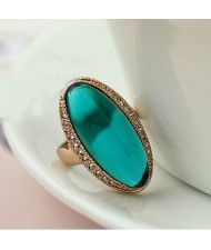 Exaggerated Oval Green Crystal 18K Rose Gold Finger Ring