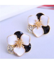 Rhinestone Inlaid Enamel Flower Korean Fashion Women Stud Earrings - Black