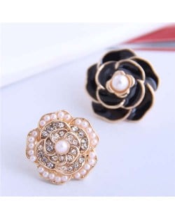 Pearl and Rhinestone Inlaid Flower Asymmetric Design Enamel Women Stud Earrings - Black