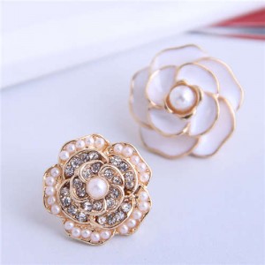 Pearl and Rhinestone Inlaid Flower Asymmetric Design Enamel Women Stud Earrings - White