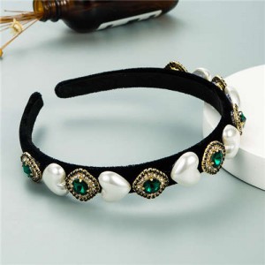 Heart Pearl and Rhinestone Embellished Glistening Baroque Fashion Women Headband - Green