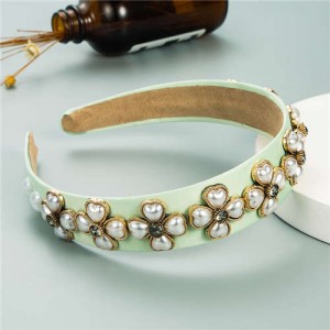 Pearl Flowers Embellished Baroque Design Vintage Fashion Hair Hoop - Green