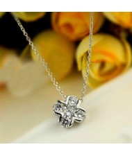 Zirconia Inlaid Cute Cross Pendant Platinum Necklace