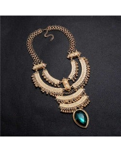 Vintage Engraving Flowers Multi-layer Western Fashion Women Bib Necklace - Golden