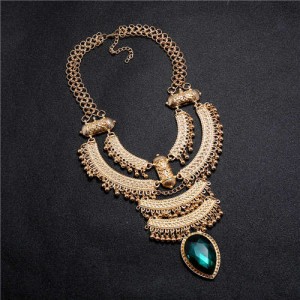 Vintage Engraving Flowers Multi-layer Western Fashion Women Bib Necklace - Golden