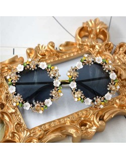 Rhinestone Inlaid Flowers Rimmed Vintage Fashion Women Sunglasses