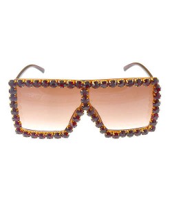 Glistening Rhinestone Rimmed Star Fashion Women Sunglasses - Brown