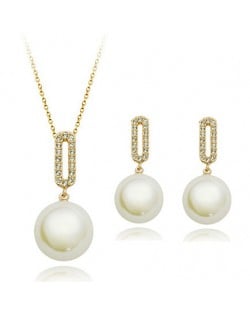 Beautiful White Pearl 18K Rose Gold Pendant Necklace