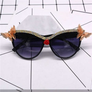 Butterflies Embellished Vintage High Fashion Women Sunglasses