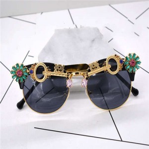 Keys and Flowers Embellished Punk Fashion Women Sunglasses