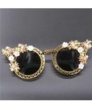 Tiny Flowers Embellished Hollow Frame Design Women Party Fashion Sunglasses