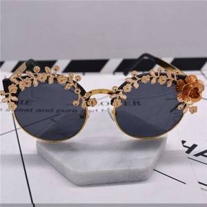 Golden Flowers Decorated Cat Eye Design Women Costume Sunglasses