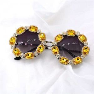 Shining Rhinestone Embellished Round Fashion Women Costume Sunglasses - Yellow