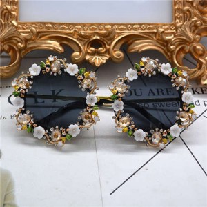 Cute Flowers Vintage Fashion Round Shape Women Costume Sunglasses - White