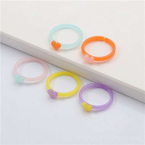 (5 pcs) High Fashion Heart Decorated Resin Rings Set