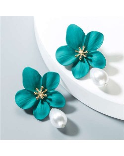 Artificial Pearl Bead Tassel Alloy Women Stud Earrings - Green