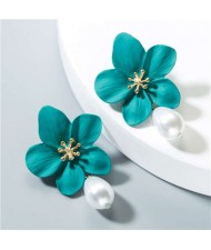 Artificial Pearl Bead Tassel Alloy Women Stud Earrings - Green