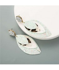 Multi-layer Leaves Bohemian Fashion Women Leather Texture Stud Earrings - Light Green