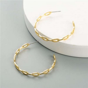 Vintage Links Hoop Design High Fashion Women Costume Earrings - Golden