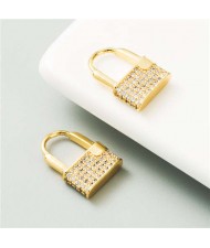 Cubic Zirconia Inlaid Creative Lock Design U.S. High Fashion Women Costume Earrings - Golden