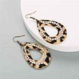 Rhinestone Rimmed Creative Hollow Waterdrop Design PU Women Costume Earrings - Coffee