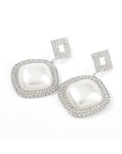 Pearl Embellished Shining Sqaure Vintage Fashion Women Wholesale Costume Earrings - Silver