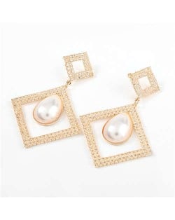 Pearl Embellished Hollow Rhombus Shape Design Vintage Women Wholesale Fashion Earrings - Golden
