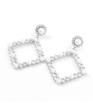 Pearl Inlaid Hollow Rhinestone Rhombus U.S. High Fashion Women Wholesale Earrings - Silver